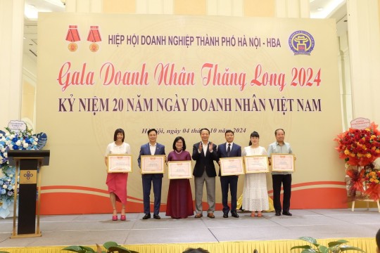HANEL VÀ LÃNH ĐẠO HANEL ĐƯỢC VCCI KHEN THƯỞNG VỀ THÀNH TÍCH XUẤT SẮC NĂM 2023